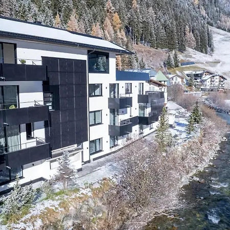 Alpin Apartment *